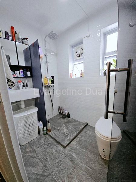 4 Room (4STD) HDB for Sale in  79 Chay Yan Street - Image 7